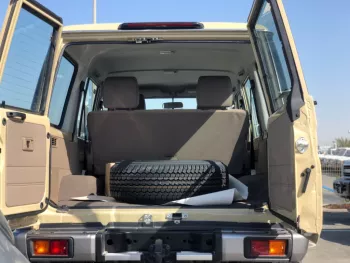 Toyota Land Cruiser Hard Top 2021