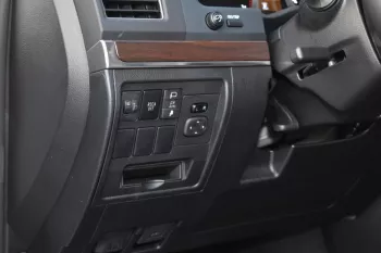 Toyota Land Cruiser VX 2021