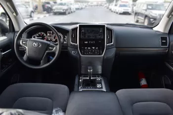 Toyota Land Cruiser VX 2021