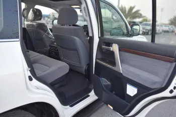 Toyota Land Cruiser VX 2021