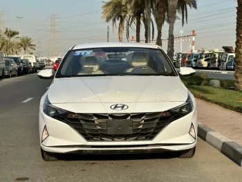 Huyndai Elantra 1.6L basic Option 2022