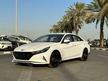 Huyndai Elantra 1.6L basic Option 2022