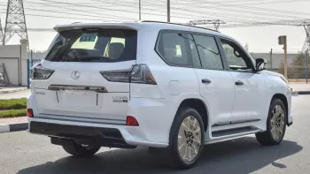 LEXUS LX570 2021 8Cyl BLACK EDITTION White Color