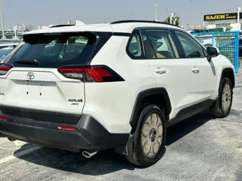 TOYOTA RAV4 2.5L 4Cyl 2022 with Radar 2022