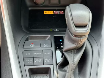 TOYOTA RAV4 2.5L 4Cyl 2022 with Radar 2022