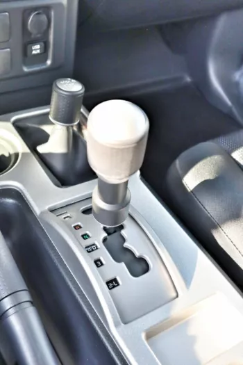 TOYOTA FJ CRUISER 4.0L 2022