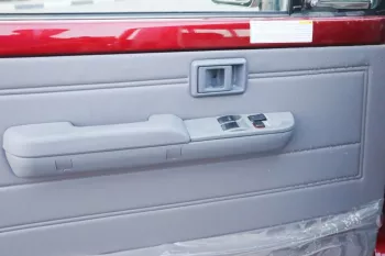 TOYOTA LAND CRUISER PICKUP 2020 (4.0L)