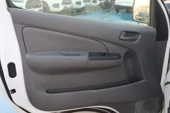 NISSAN / NV350 / URVAN / 13 SEATERS / CARGO VAN / GCC / 2018 /