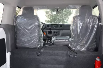 NISSAN / NV350 / URVAN / 13 SEATERS / CARGO VAN / GCC / 2018 /