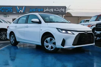 TOYOTA YARIS BASIC 2022 (1.5L)