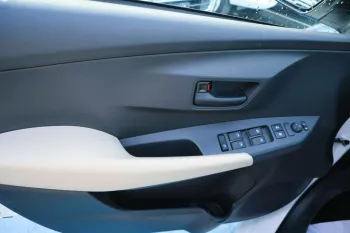 TOYOTA YARIS BASIC 2022 (1.5L)