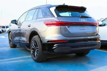 AUDI Q5 40 e-TRON 2022 AUTO PARK