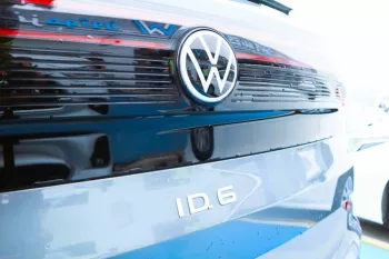 VOLKSWAGEN ID.6 X PRO 2022