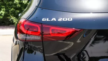 Mercedes GLA200 Black 2021