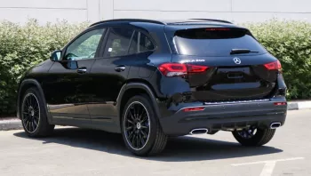 Mercedes GLA200 Black 2021