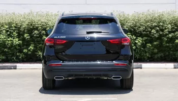 Mercedes GLA200 Black 2021