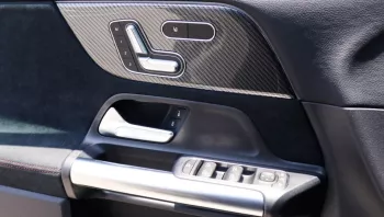 Mercedes GLA200 Black 2021