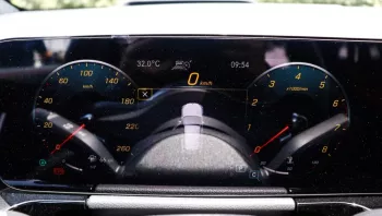 Mercedes GLA200 Black 2021