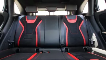 Mercedes GLA200 Black 2021