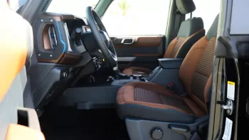 Ford Bronco Outer Bank Soft Top V6 4Doors Black Inside Tan 2022