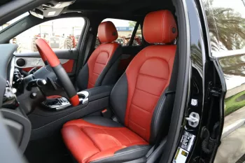 Mercedes GLC 300 Black Inside Red 2022