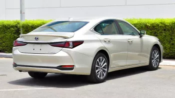 Lexus ES300h Hybrid Outside Titanium Inside Tan 2022.
