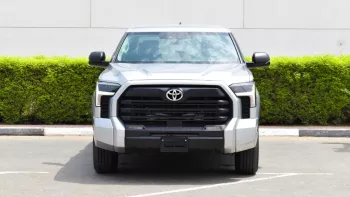 New Tundra 2WD SR5 Crew Max Outside Silver Inside Black 2022.