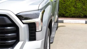 New Tundra 2WD SR5 Crew Max Outside Silver Inside Black 2022.