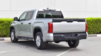 New Tundra 2WD SR5 Crew Max Outside Silver Inside Black 2022.