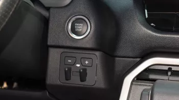 New Tundra 2WD SR5 Crew Max Outside Silver Inside Black 2022.