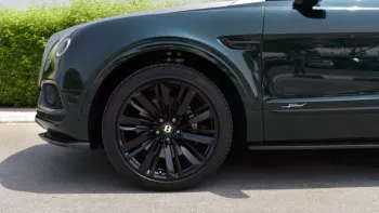 BENTELY BENTAYGA SPEED W12 GREEN-SILVER INSIDE BLACK MODEL 2020.