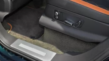 BENTELY BENTAYGA SPEED W12 GREEN-SILVER INSIDE BLACK MODEL 2020.