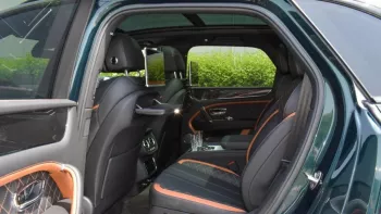 BENTELY BENTAYGA SPEED W12 GREEN-SILVER INSIDE BLACK MODEL 2020.