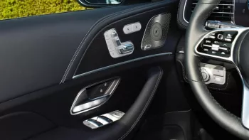 MERCEDES BENZ GLE350 4MATIC WHITE BLACK MODEL 2022.