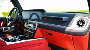 Mercedes Benz G500 OUTSIDE Black INSIDE Red MODEL 2022.