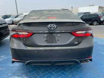 2022 Toyota Camry SE 3.5L V6