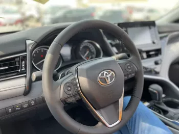 2022 Toyota Camry SE 3.5L V6