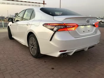 TOYOTA CAMERY SE V6 2023