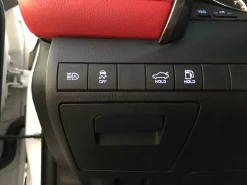 TOYOTA CAMERY SE V6 2023