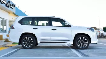 LEXUS LX 570 BLACK EDITION S 2021