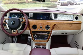 ROLLS ROYCE / PHANTOM / 2019 / 25000 Kms / Special Colour