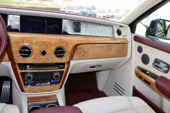 ROLLS ROYCE / PHANTOM / 2019 / 25000 Kms / Special Colour