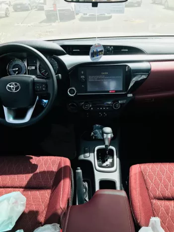 Hilux 2022 GCC spec full options petro automatic