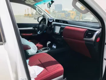 Hilux 2022 GCC spec full options petro automatic