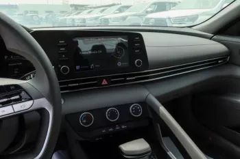 HYUNDAI ELANTRA 2022