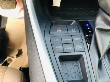 TOYOTA RAV4 2022 (export only)