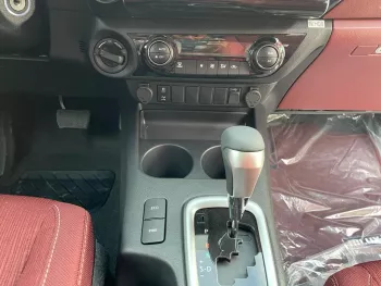 TOYOTA HILUX 2.4L DSL 2022 AT
