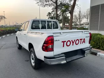 TOYOTA HILUX 2.4L 4WD 4DOORS 2021