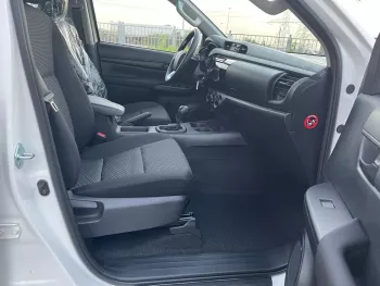 TOYOTA HILUX 2.4L 4WD 4DOORS 2021