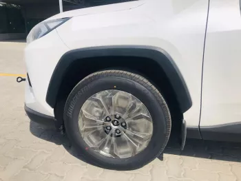 TOYOTA RAV4 2.5L 4X4 MID OPTION 2022